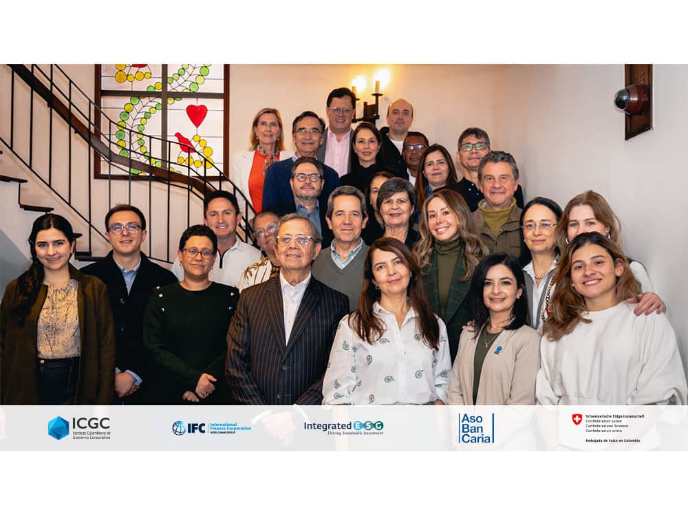Personas ESG Training 2026 con diplomas